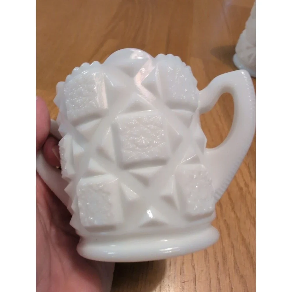 Vtg Westmoreland Milk Glass Creamer & Sugar Set 